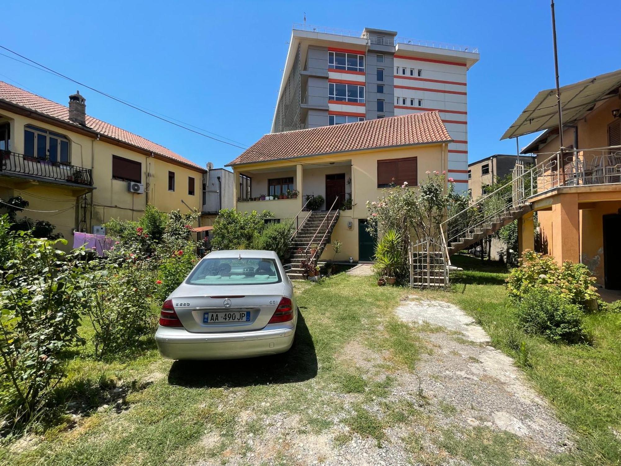 Hysa Apartment Shkodra